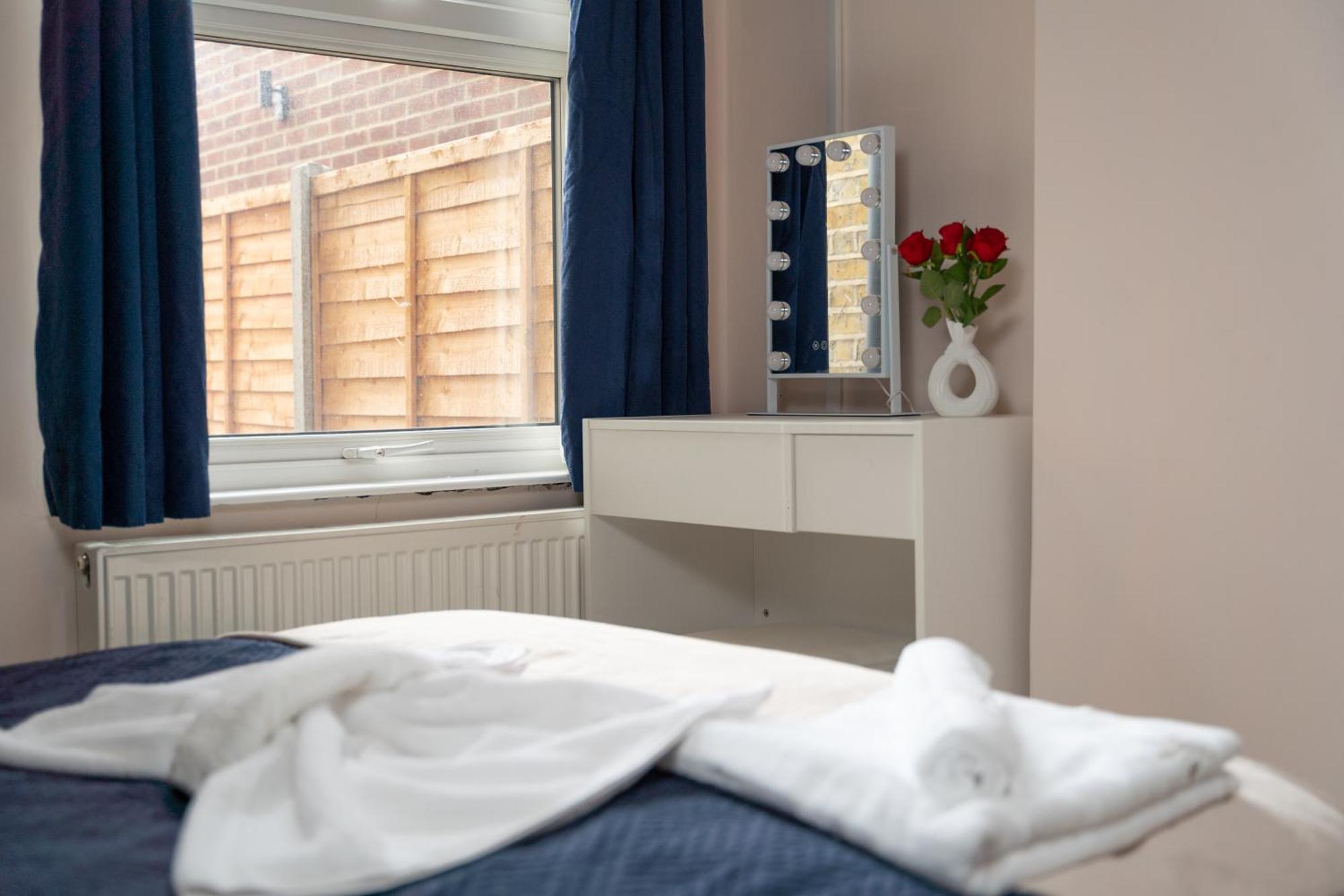 Beautiful 2 Bedroom With Private Garden In Wimbledon - Minutes From Central לונדון מראה חיצוני תמונה